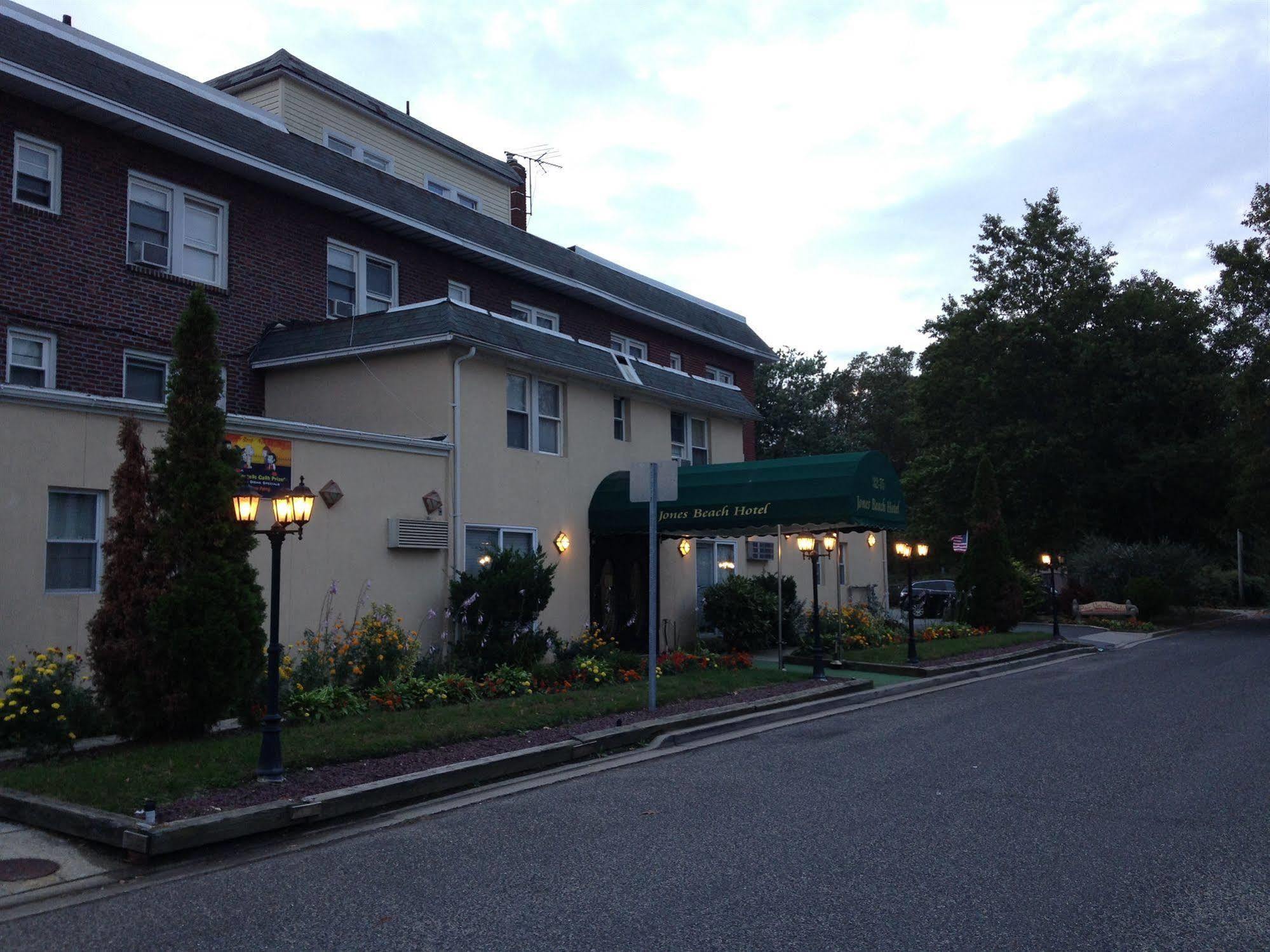 Jones Beach Hotel Wantagh ภายนอก รูปภาพ